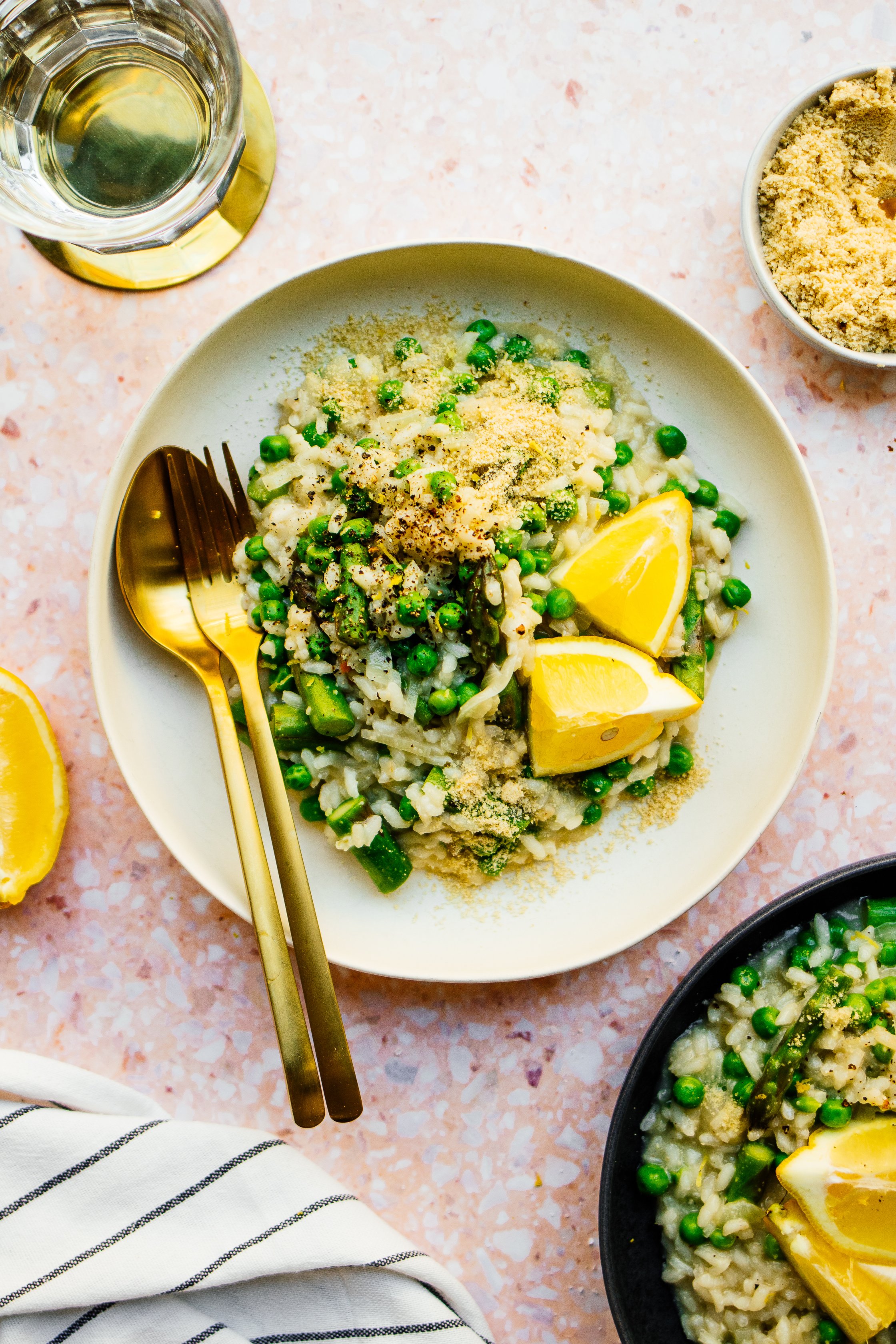 vegan pea risotto with green asparagus