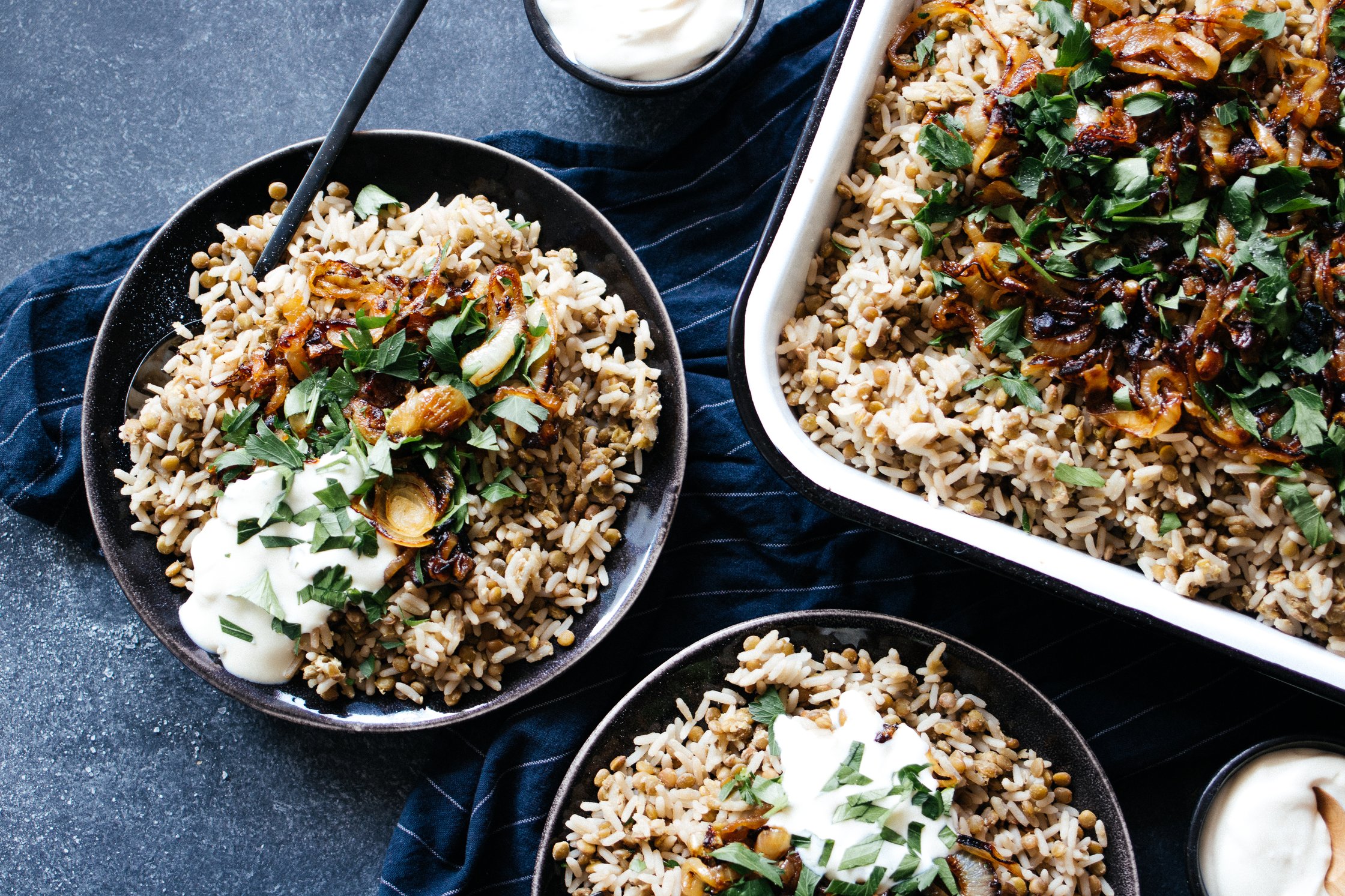easy mujadara with onions, yogurt and parsley