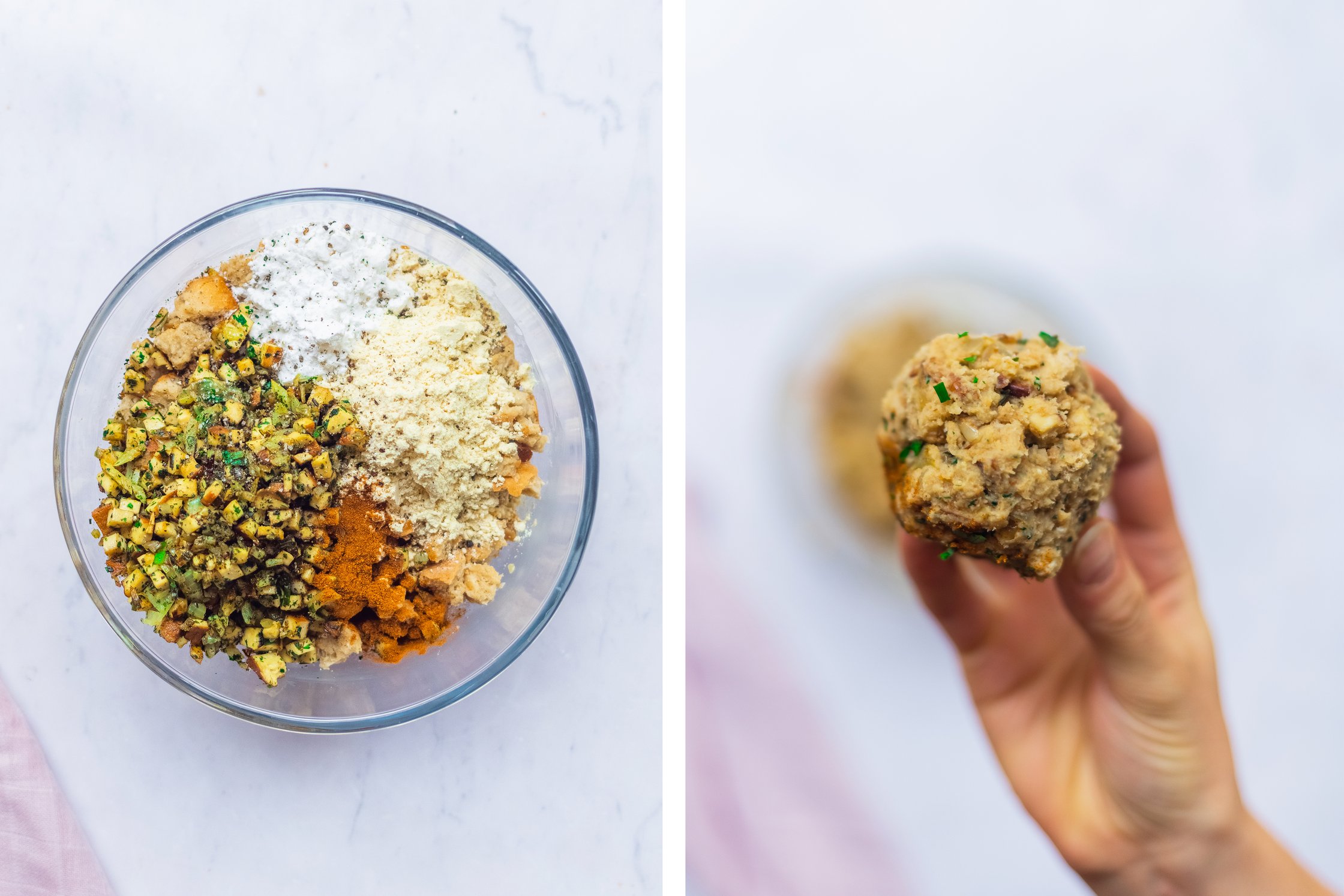 Zutaten für vegane Dinkelsemmelknödel in einer Schüssel. Ein geformter Knödel wird vor die Kamera gehalten.