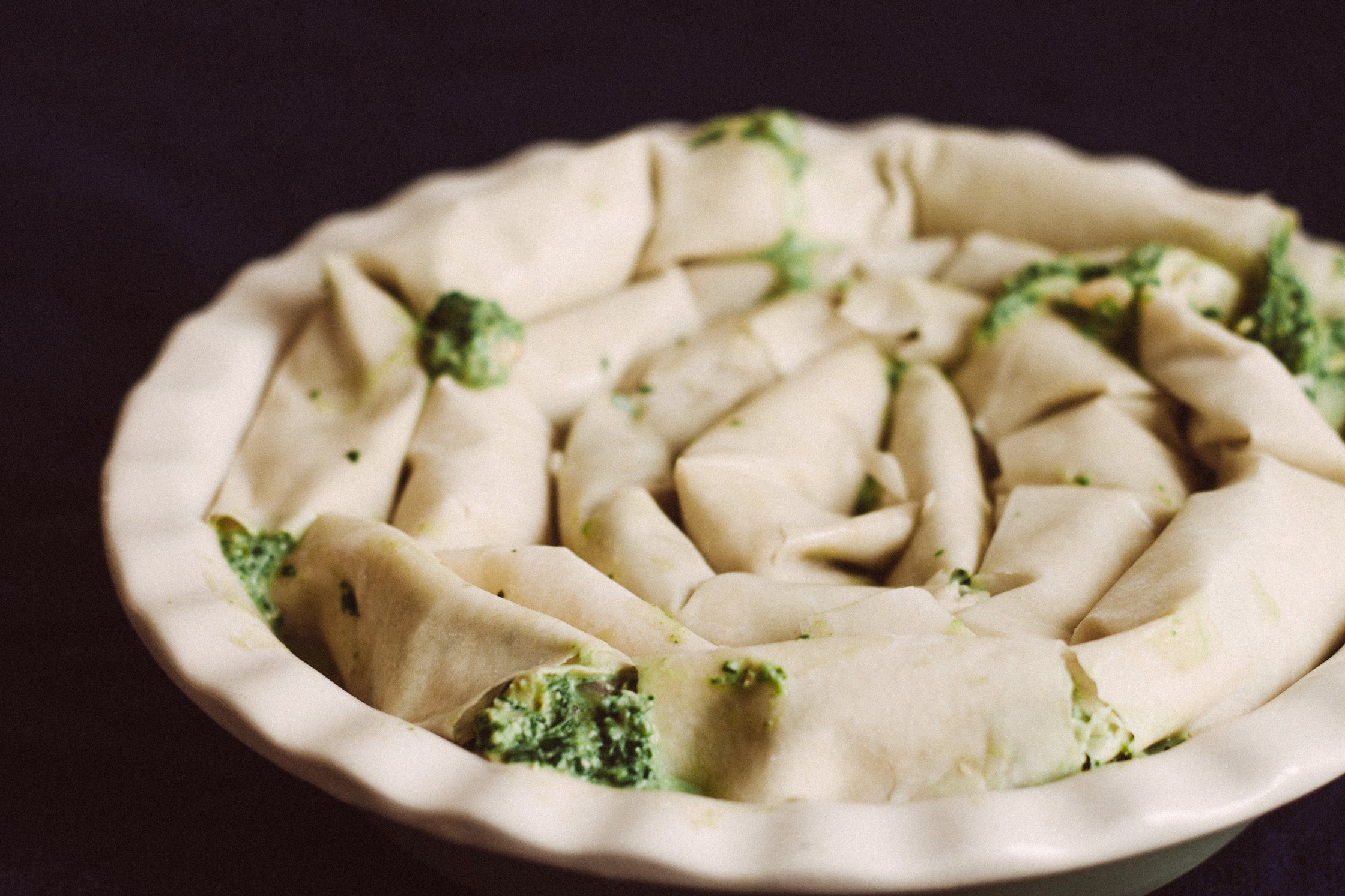 R145 Vegane Börekschnecke mit Spinat-Artischocken-Creme