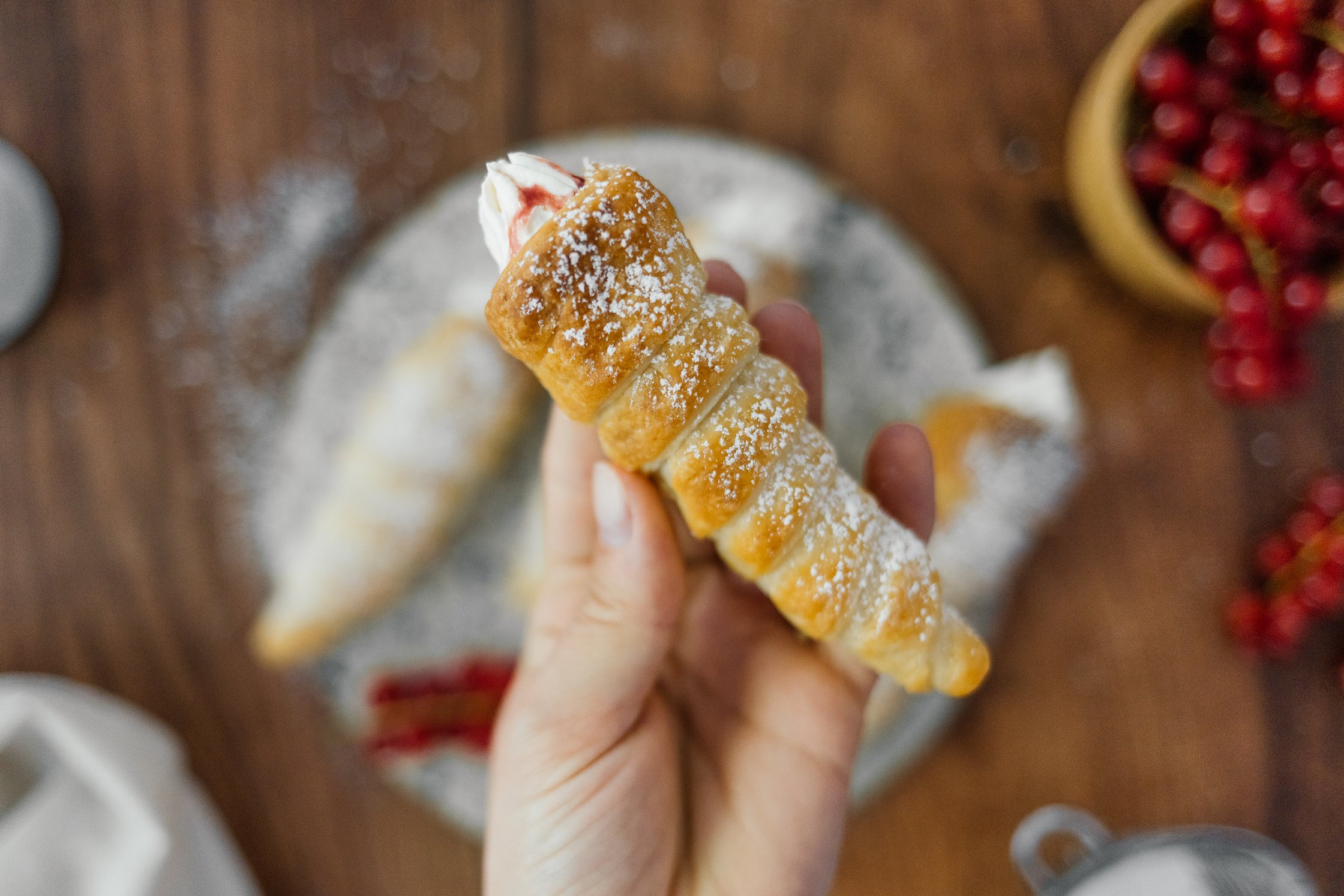 sweet vegan puff pastry rolls with red currants and cream