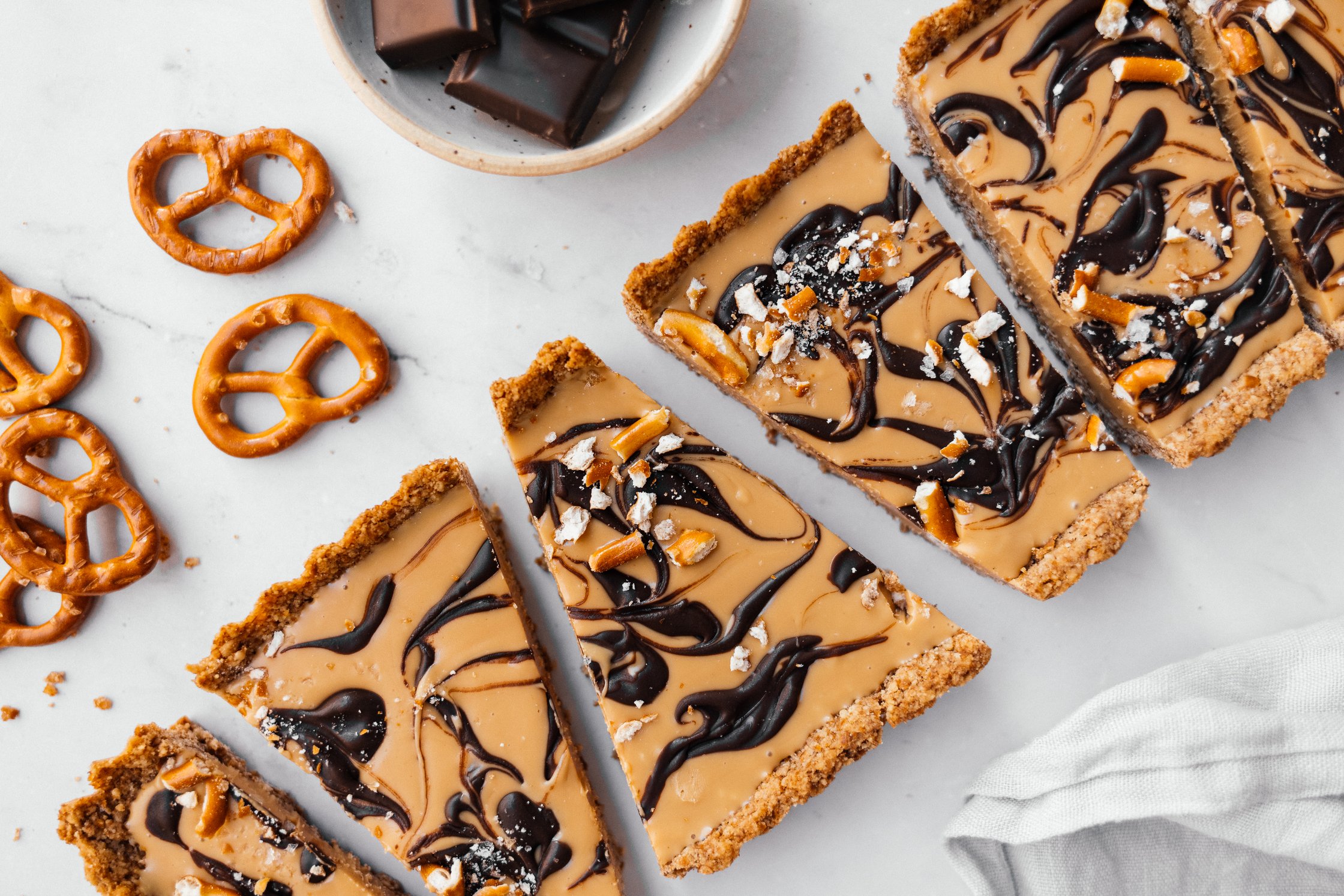 vegan chocolate pretzel tart sliced