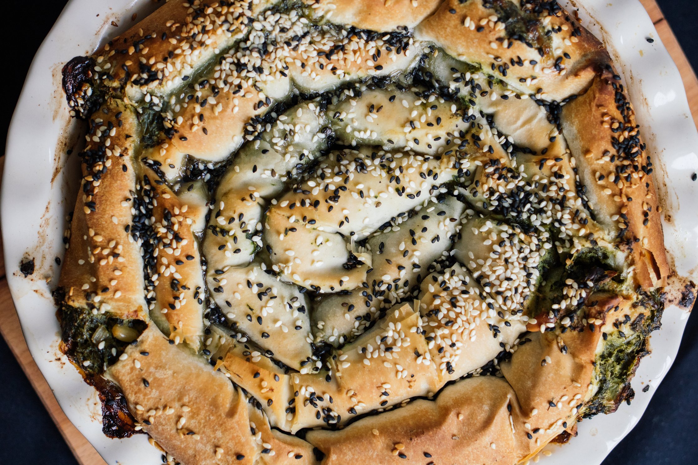 R145 Vegane Börekschnecke mit Spinat-Artischocken-Creme