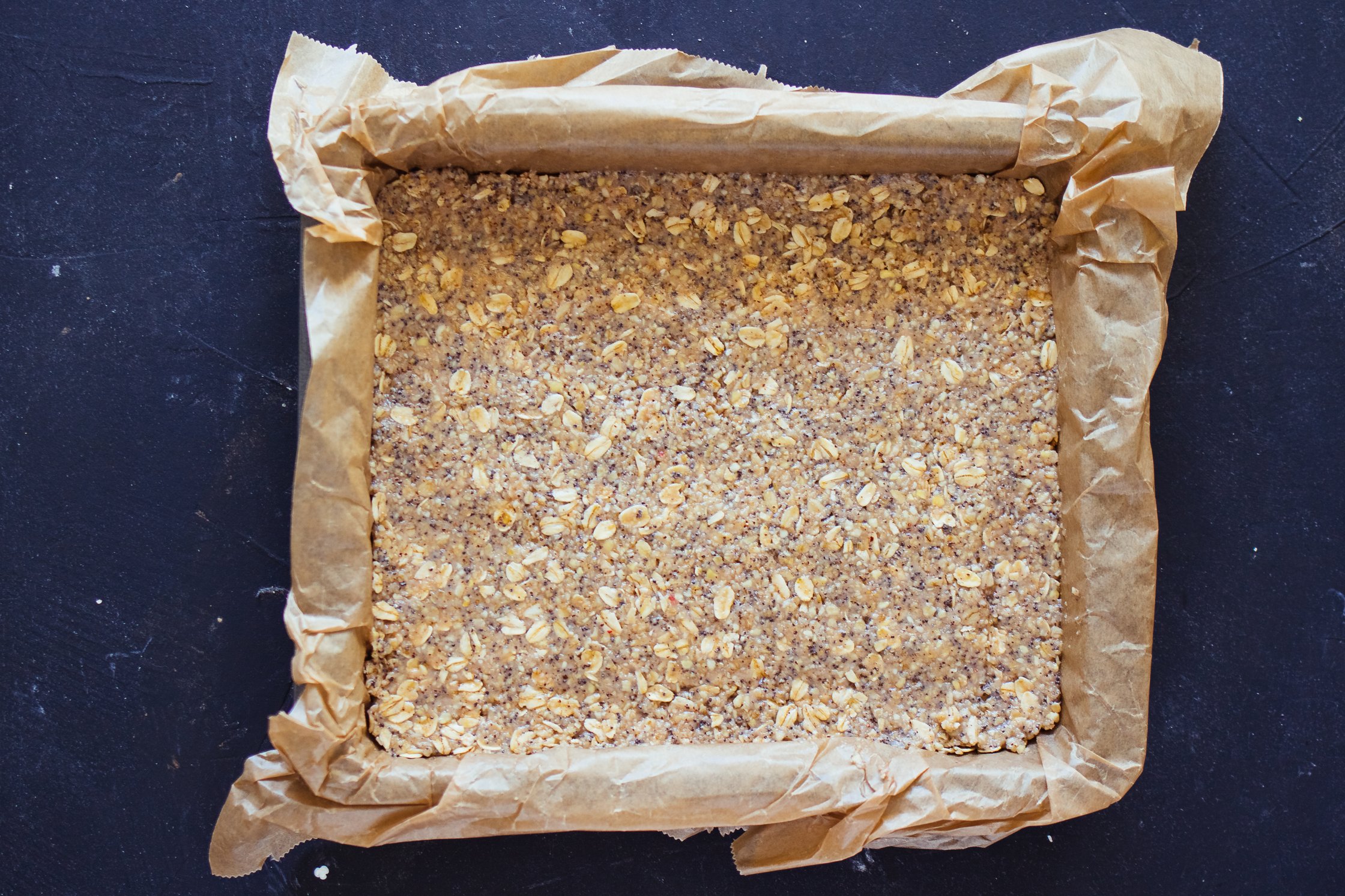base made of muesli and oats