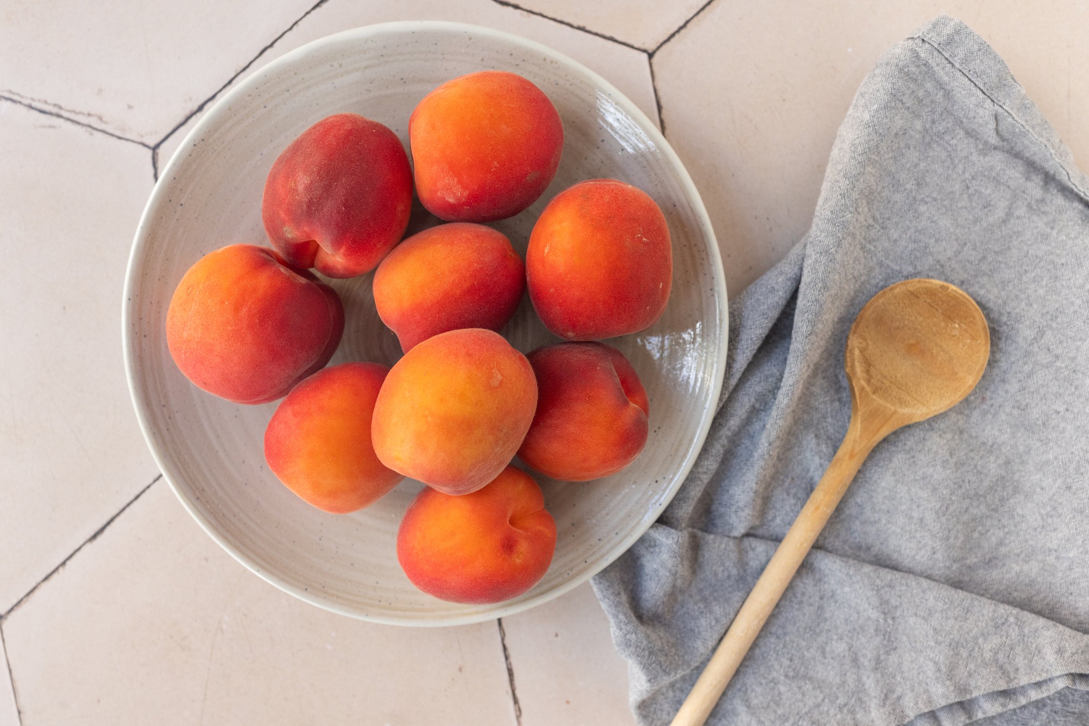 apricots in a bowl