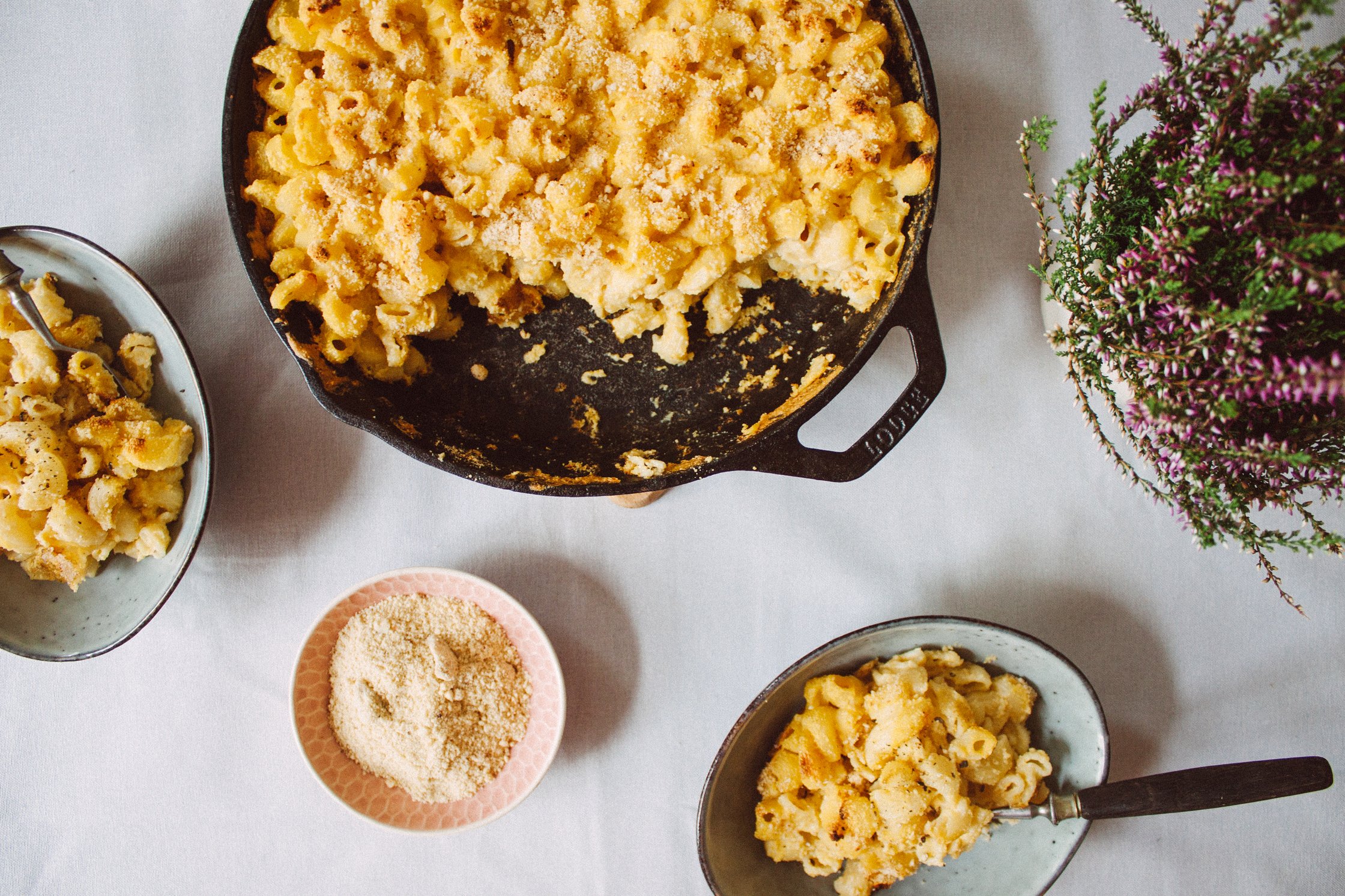 mac and cheese served on table