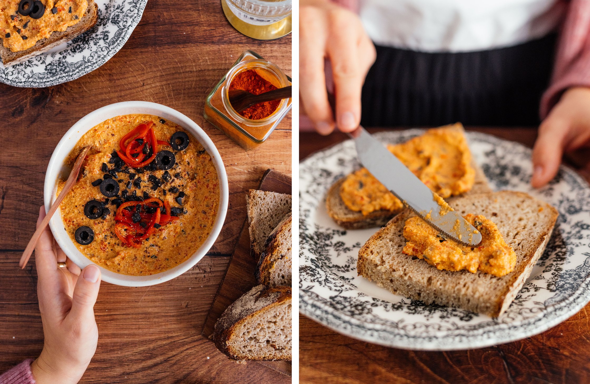 veganer Aufstrich mit gegrillter Paprika, Räuchertofu und Oliven in einer Schüssel; Aufstrich wird auf eine Scheibe Brot gesc