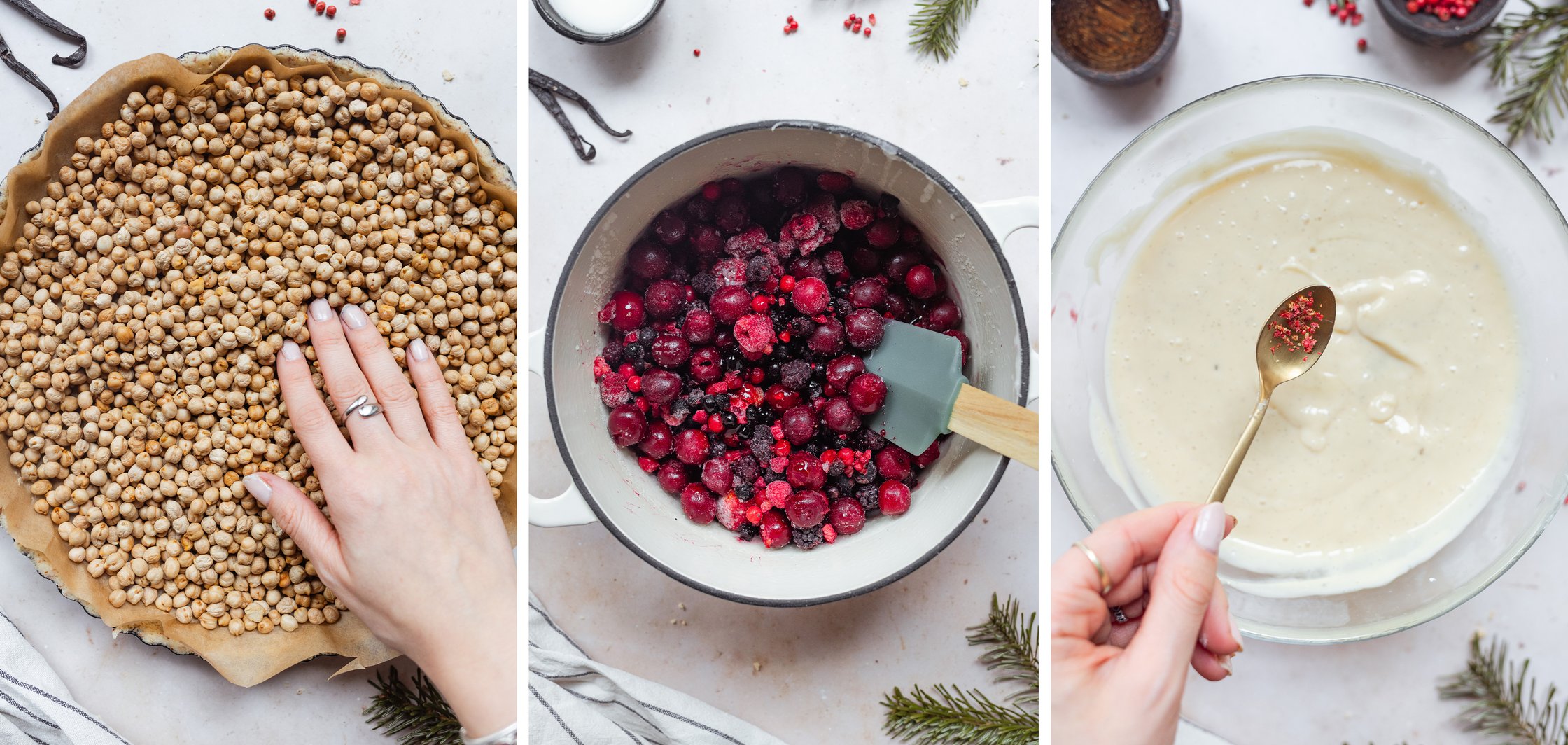getrocknete Hülsenfrüchte auf dem Teig; gefrorene Beeren werden eingekocht; die weiße Schokoladencreme wird angerührt