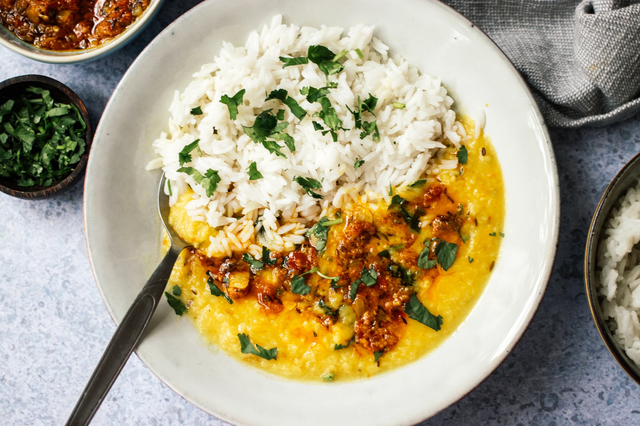 Veganes Chana Dal Tadka mit reis