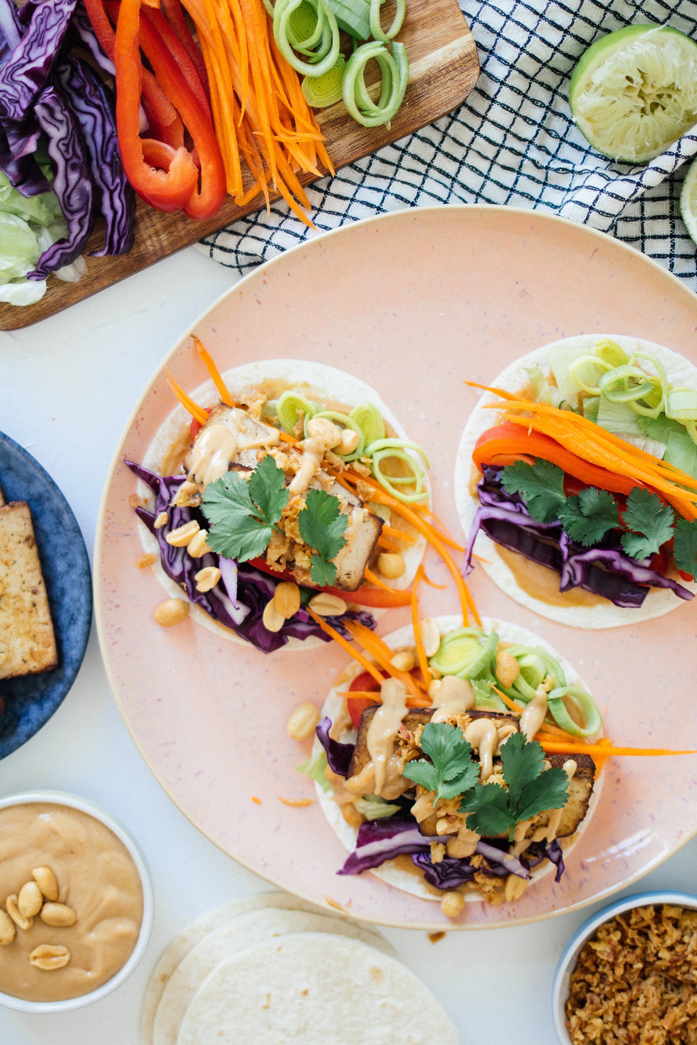 Thai Tacos bunt belegt