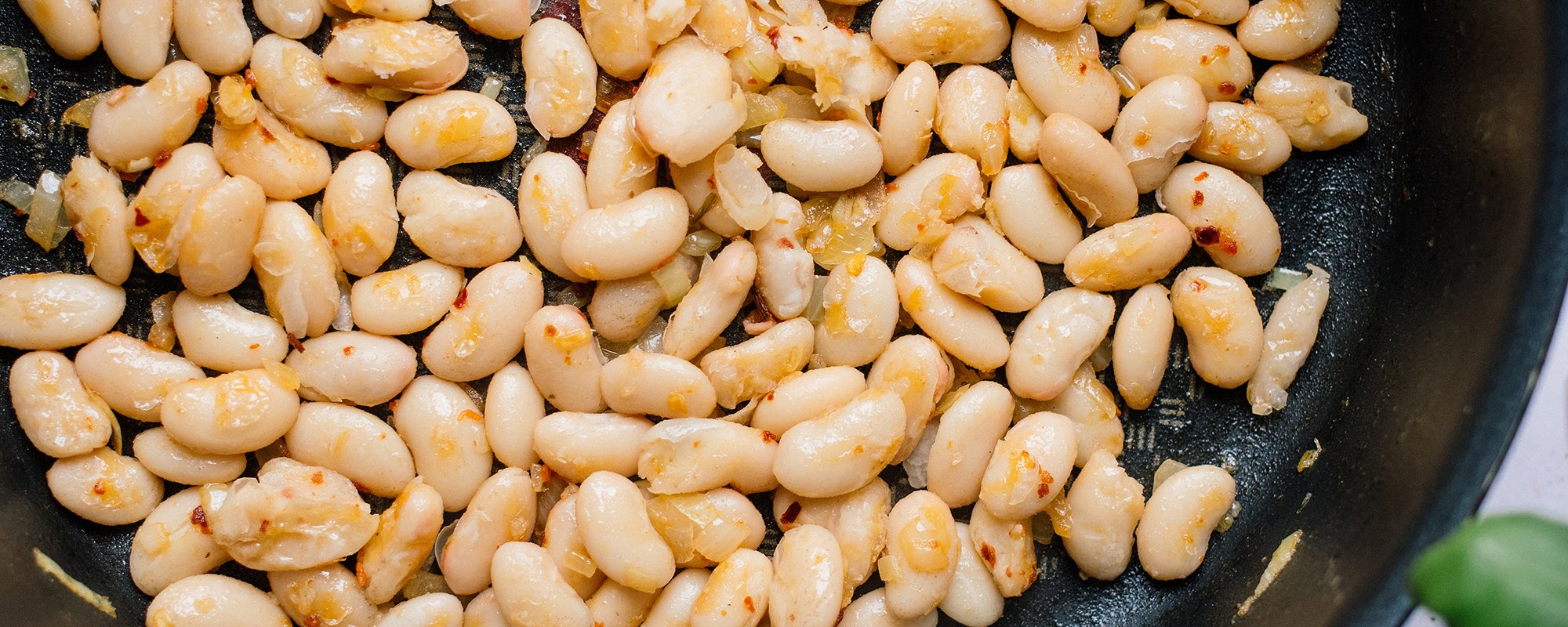 white beans in a frying pan