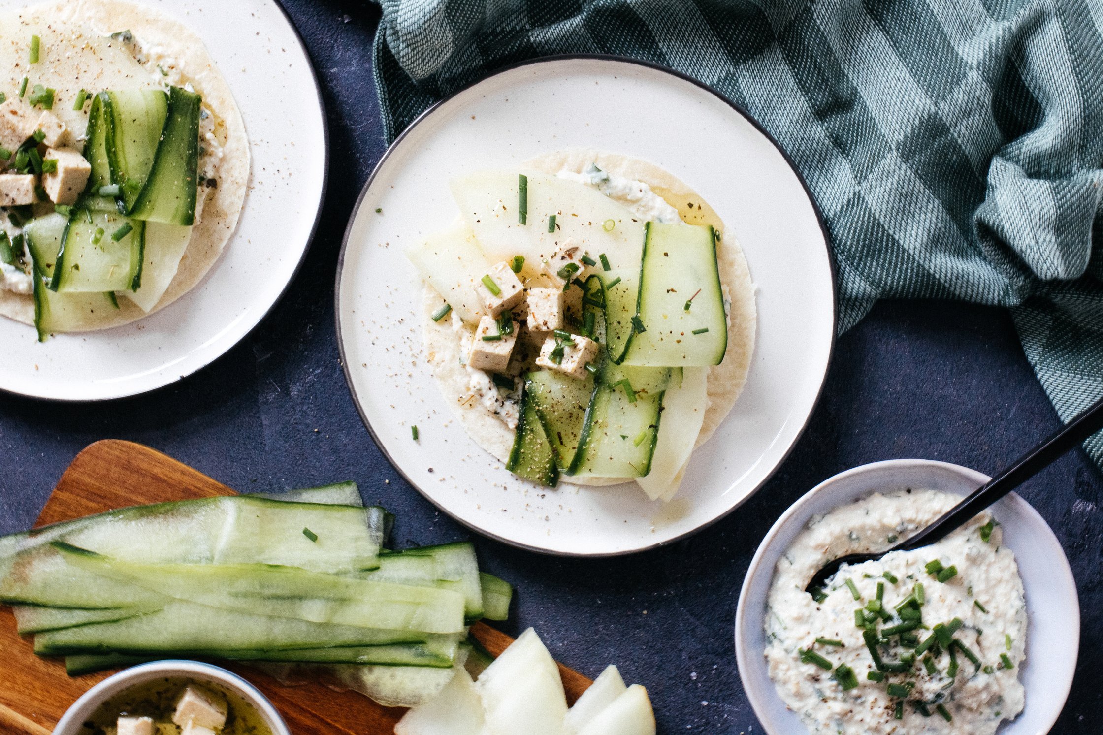 veganer Feta-Käse auf Tacos