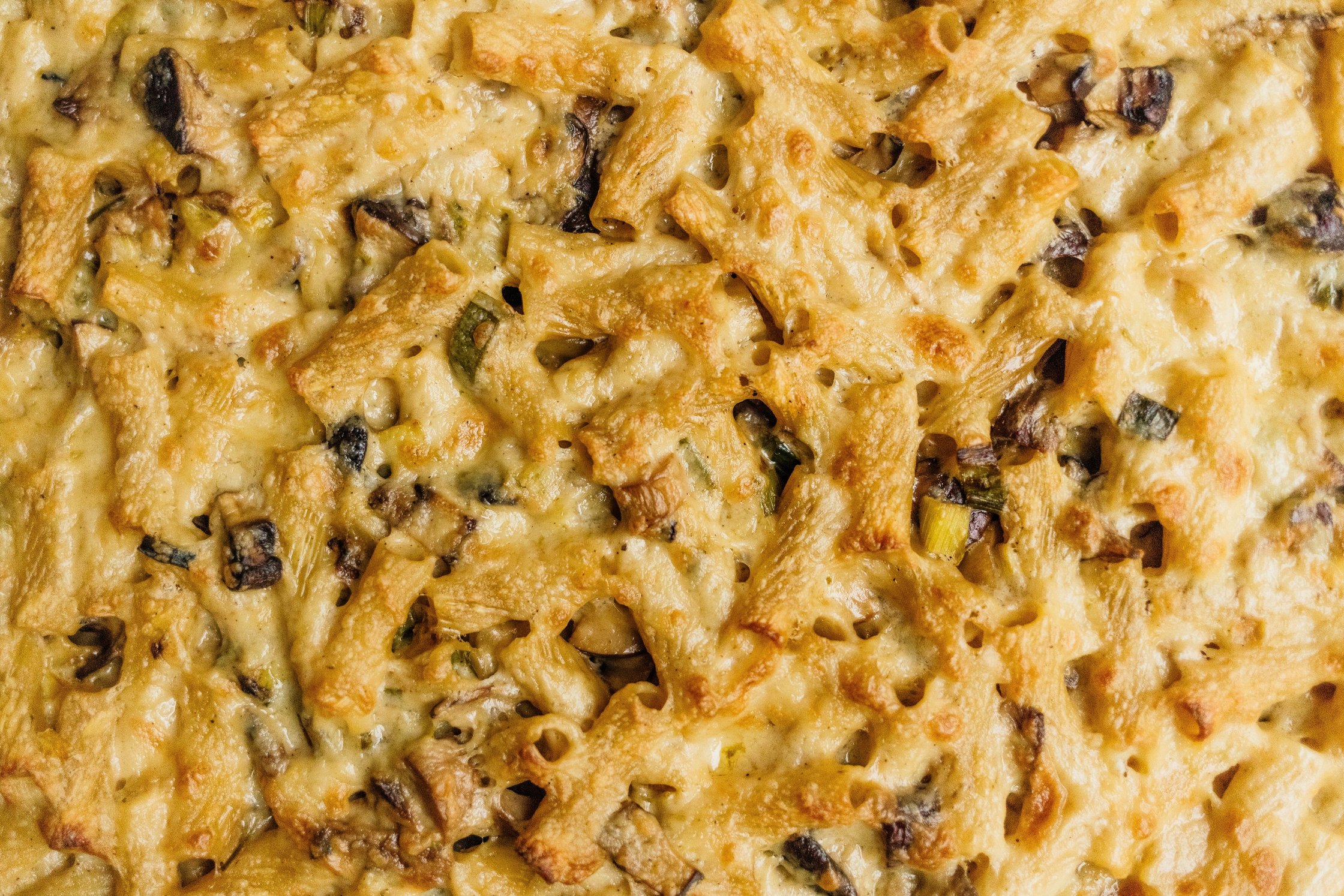 close up of sheetpan baked pasta