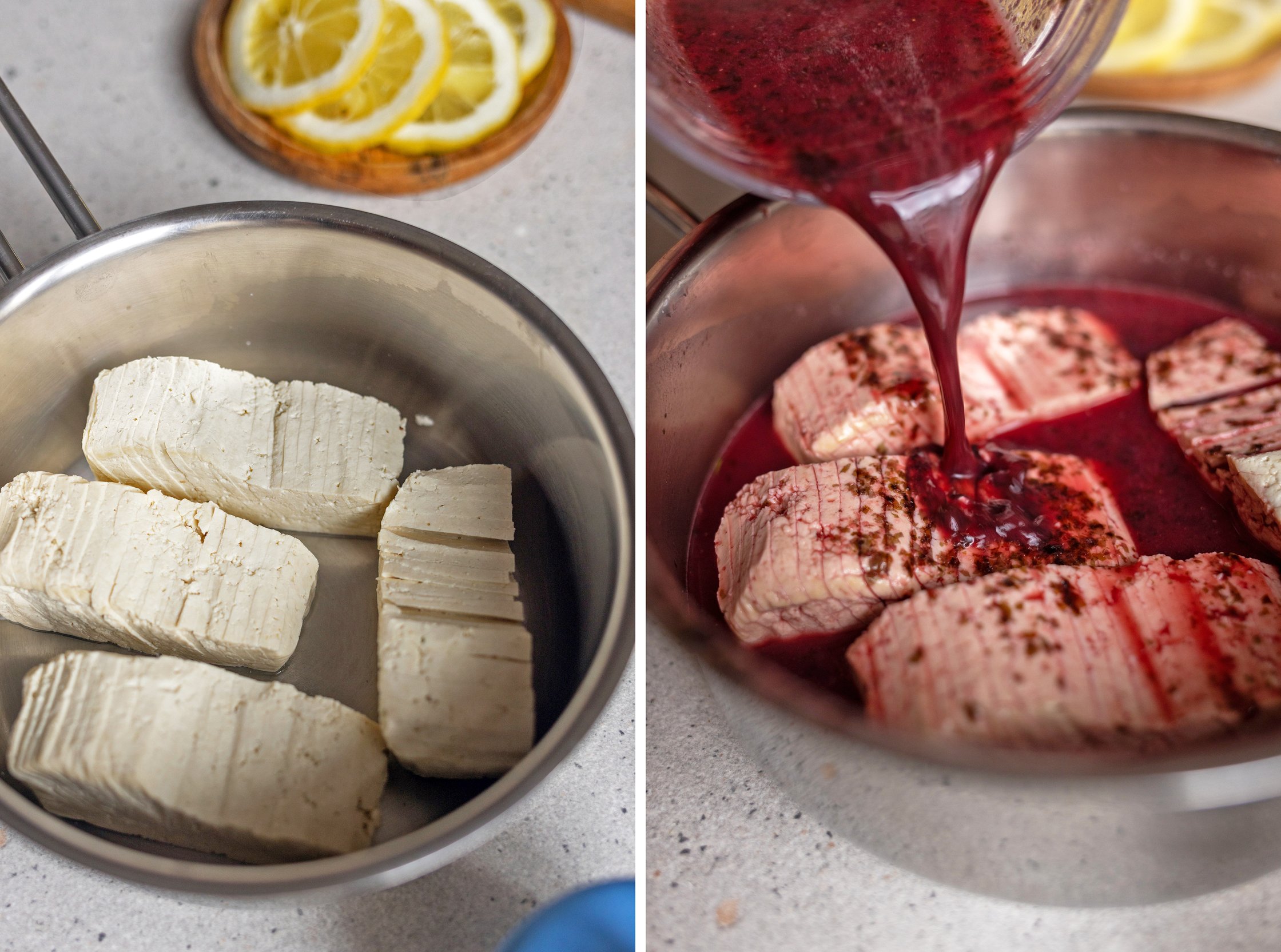 eingeschnittener tofu liegt in einem topf und wird mit roter marinade übergossen