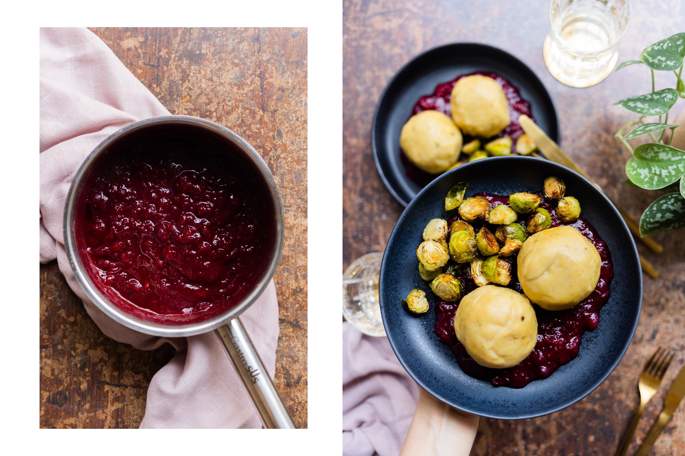Gekochte Cranberrysoße in einem Topf, angerichteter Teller mit gefüllten Kartoffelknödeln, Rosenkohl und Cranberrysoße, Beste