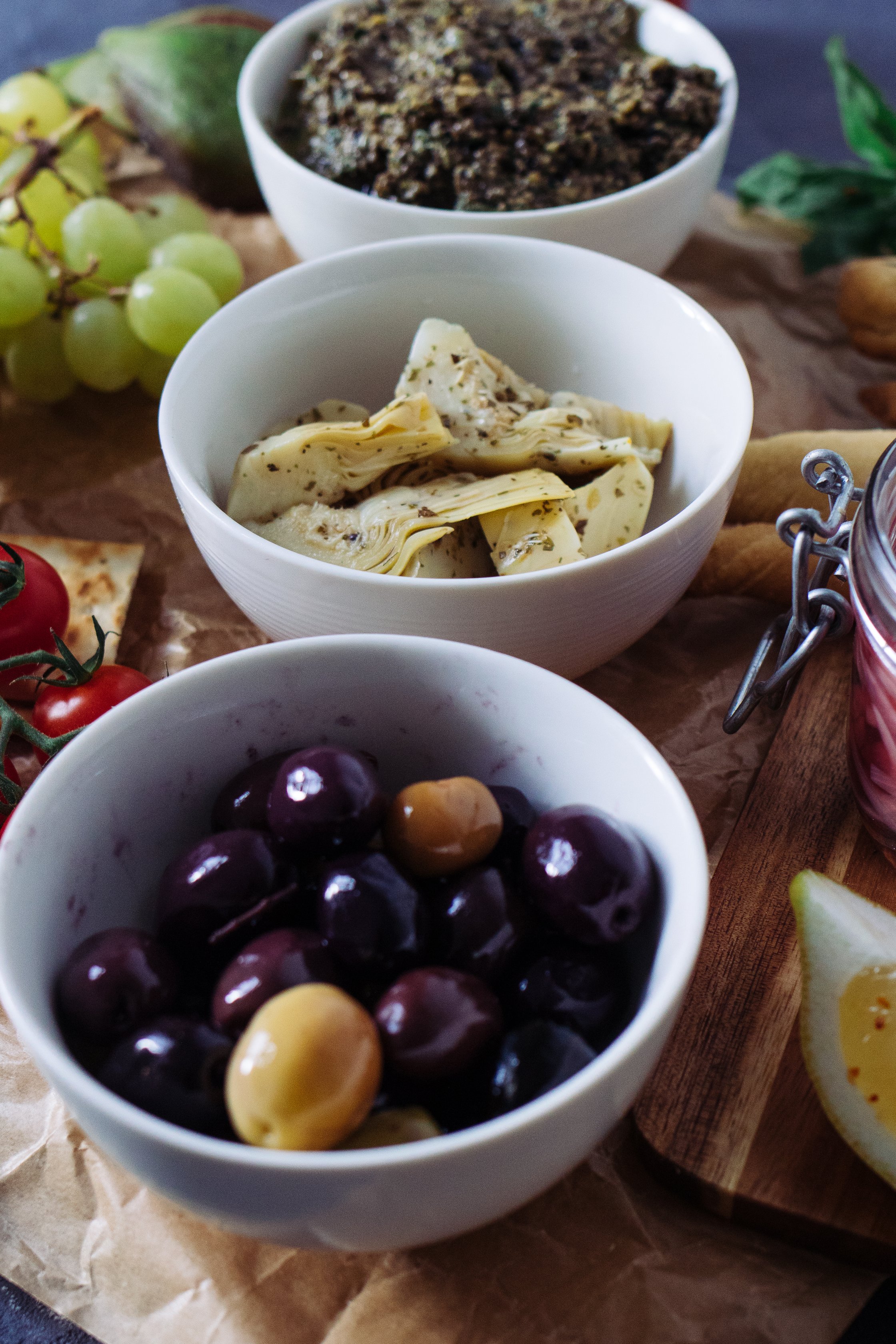 Oliven auf der Antipasti Platte