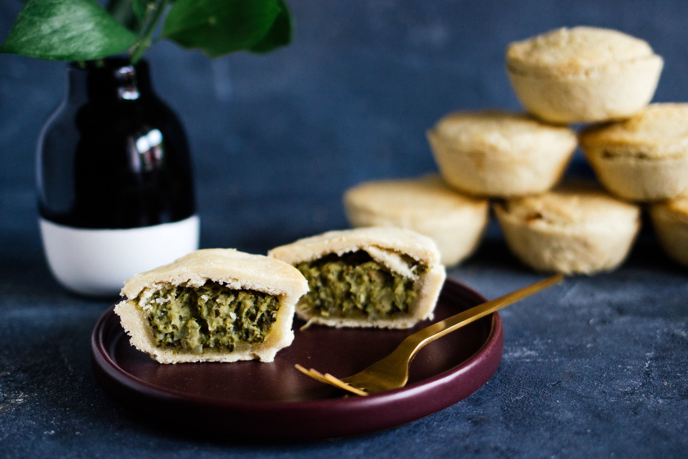 vegane Pies mit Spinatfüllung
