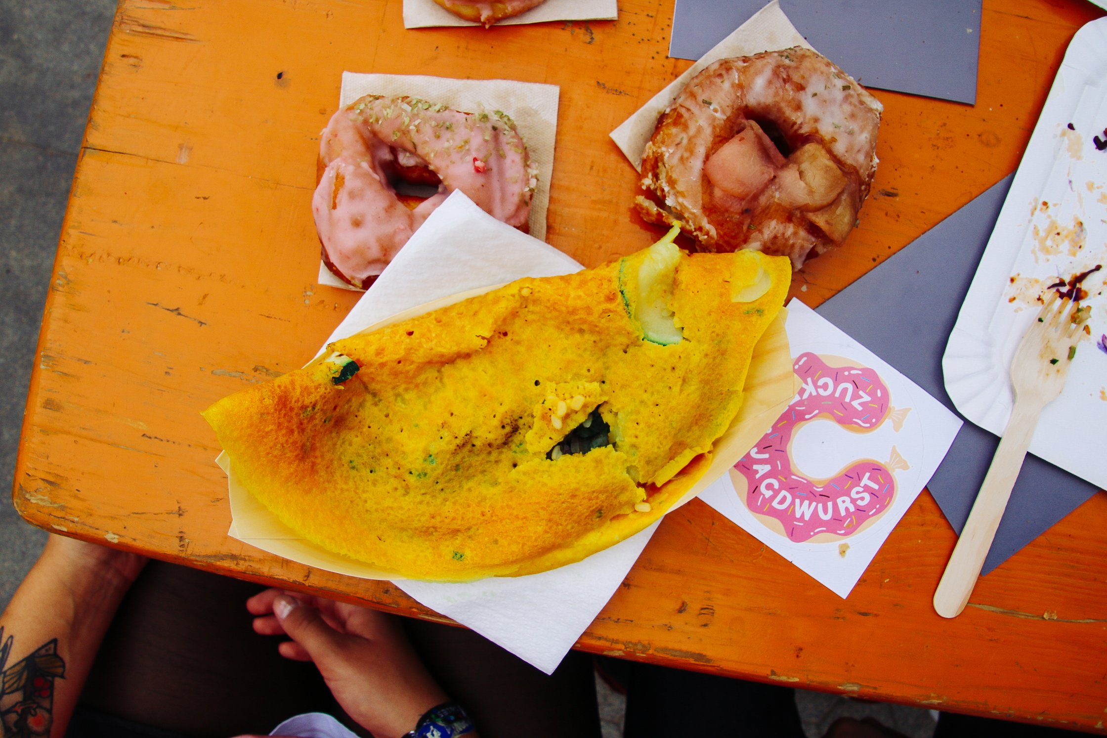 ein großer vietnamesischer Crepes