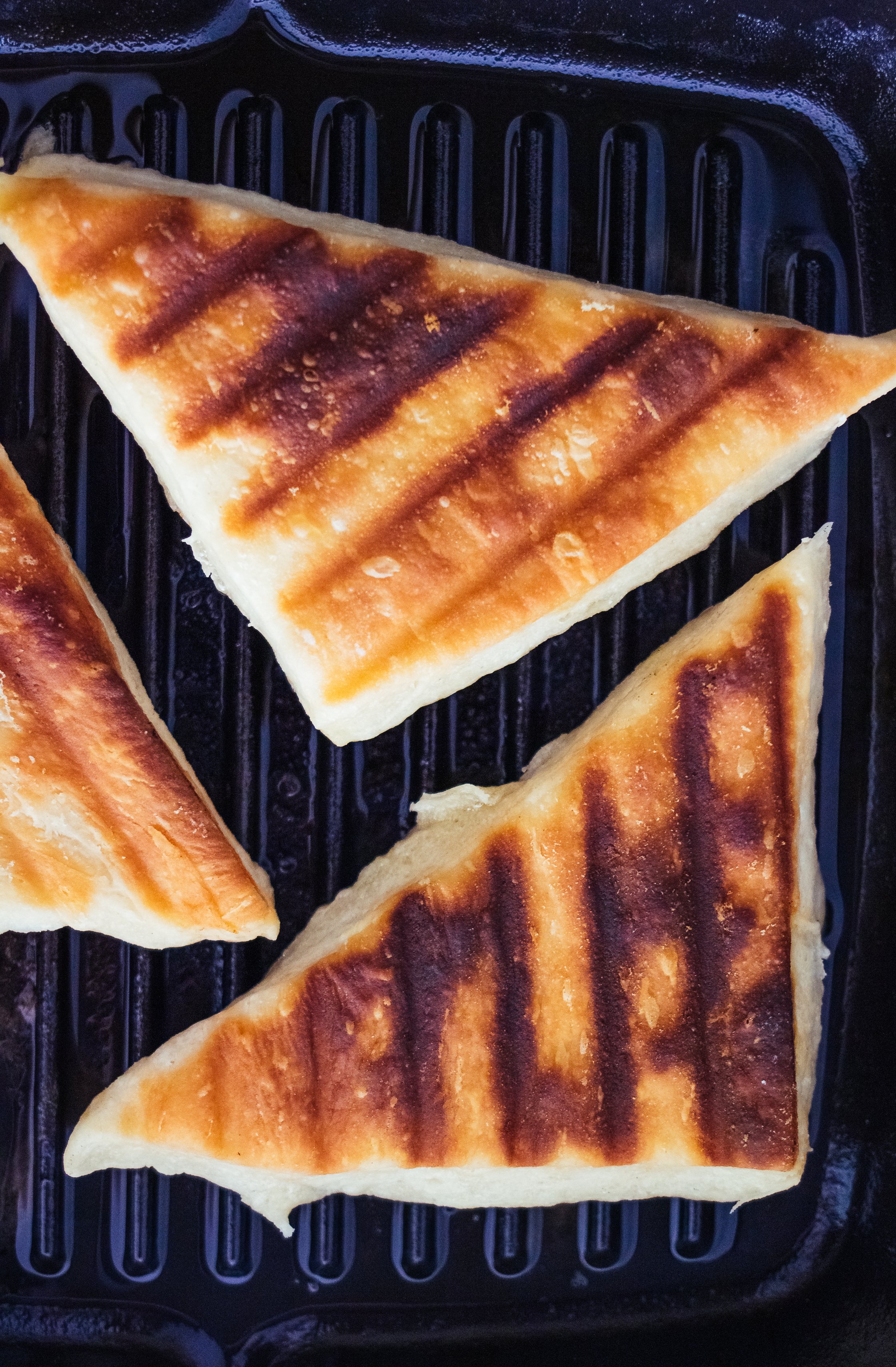 Grillbrote in Grillpfanne