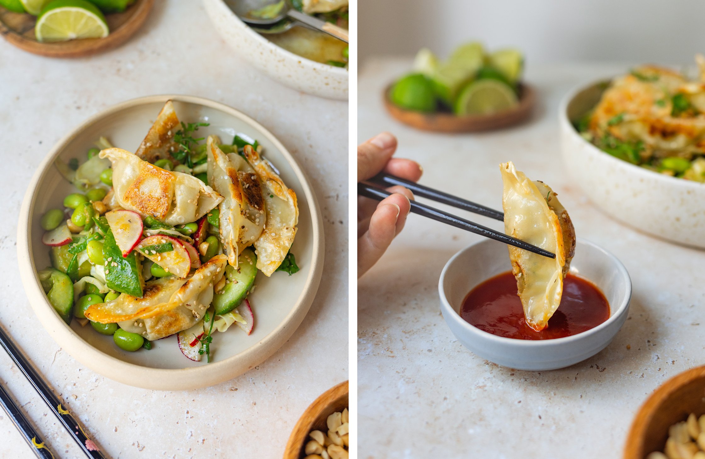 knuspriger Dumpling Salat auf einem kleineren Teller; ein Dumpling wird in Sriracha gedippt