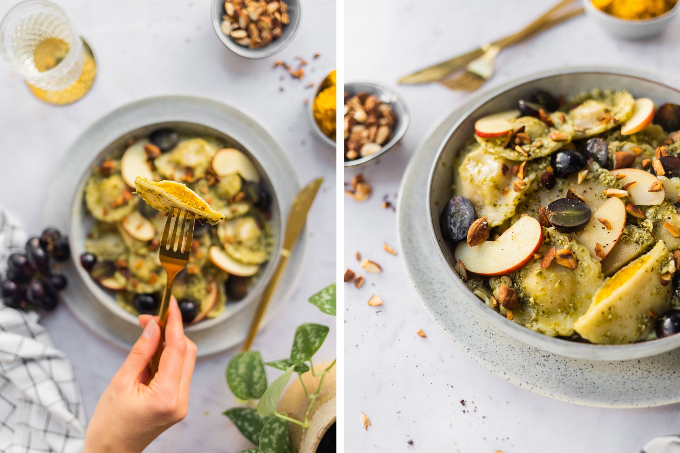 gekochte Ravioli mit veganer Kürbis-Füllung, getoppt mit Trauben, Äpfeln und Mandeln, Messer und Gabel, Glas mit Wasser