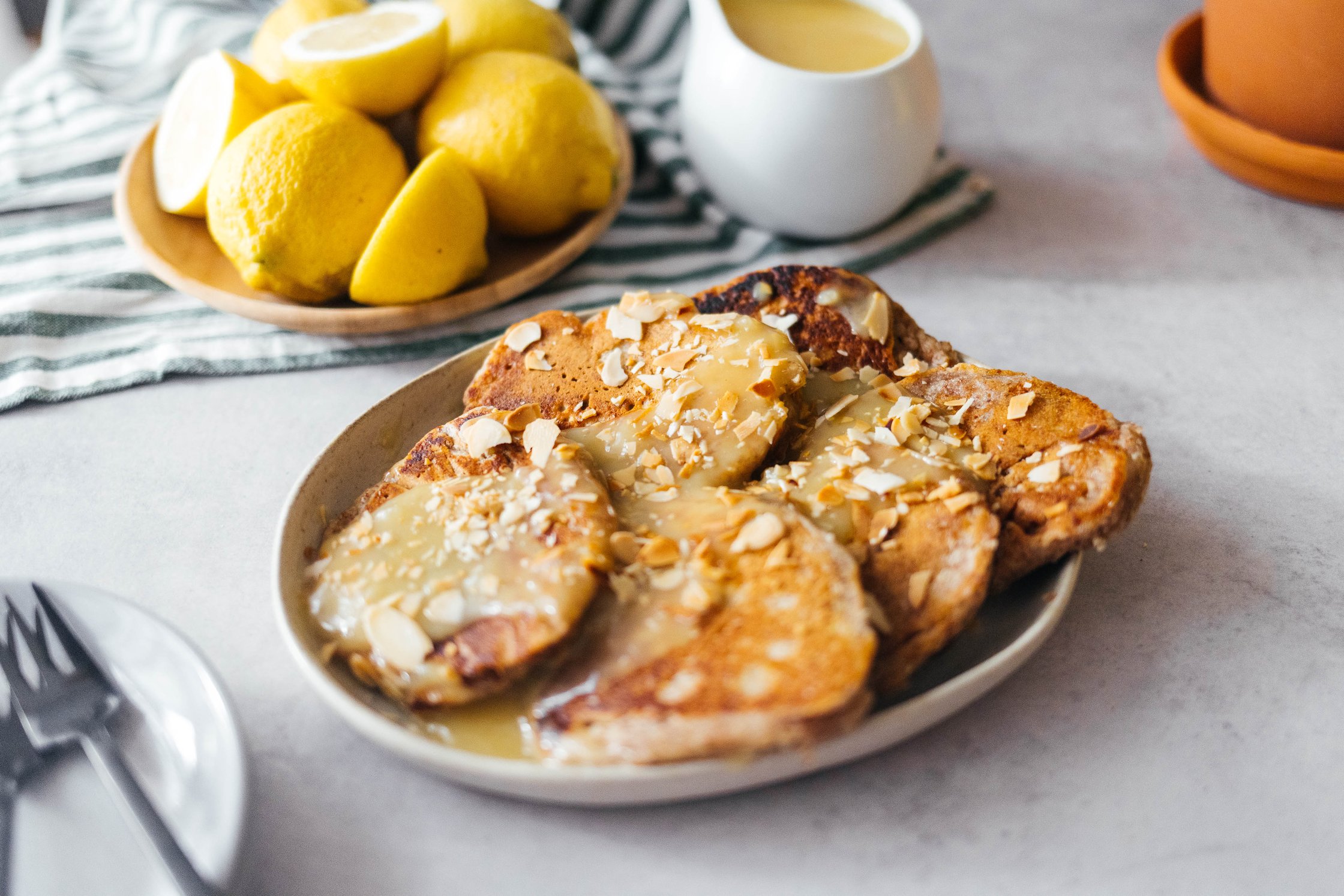 vegan pancakes with lemon curd