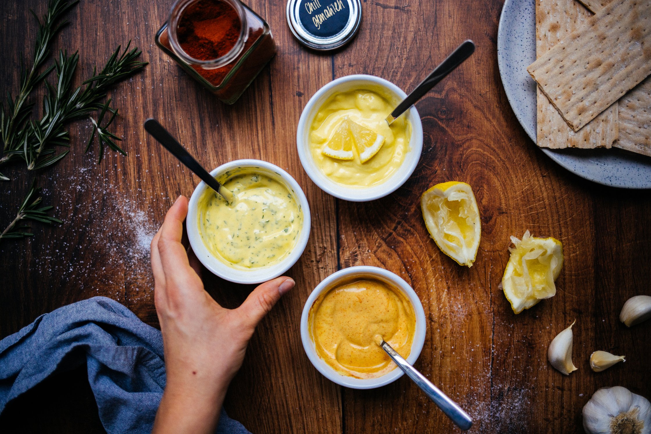 drei verschiedene Sorten vegane Aioli