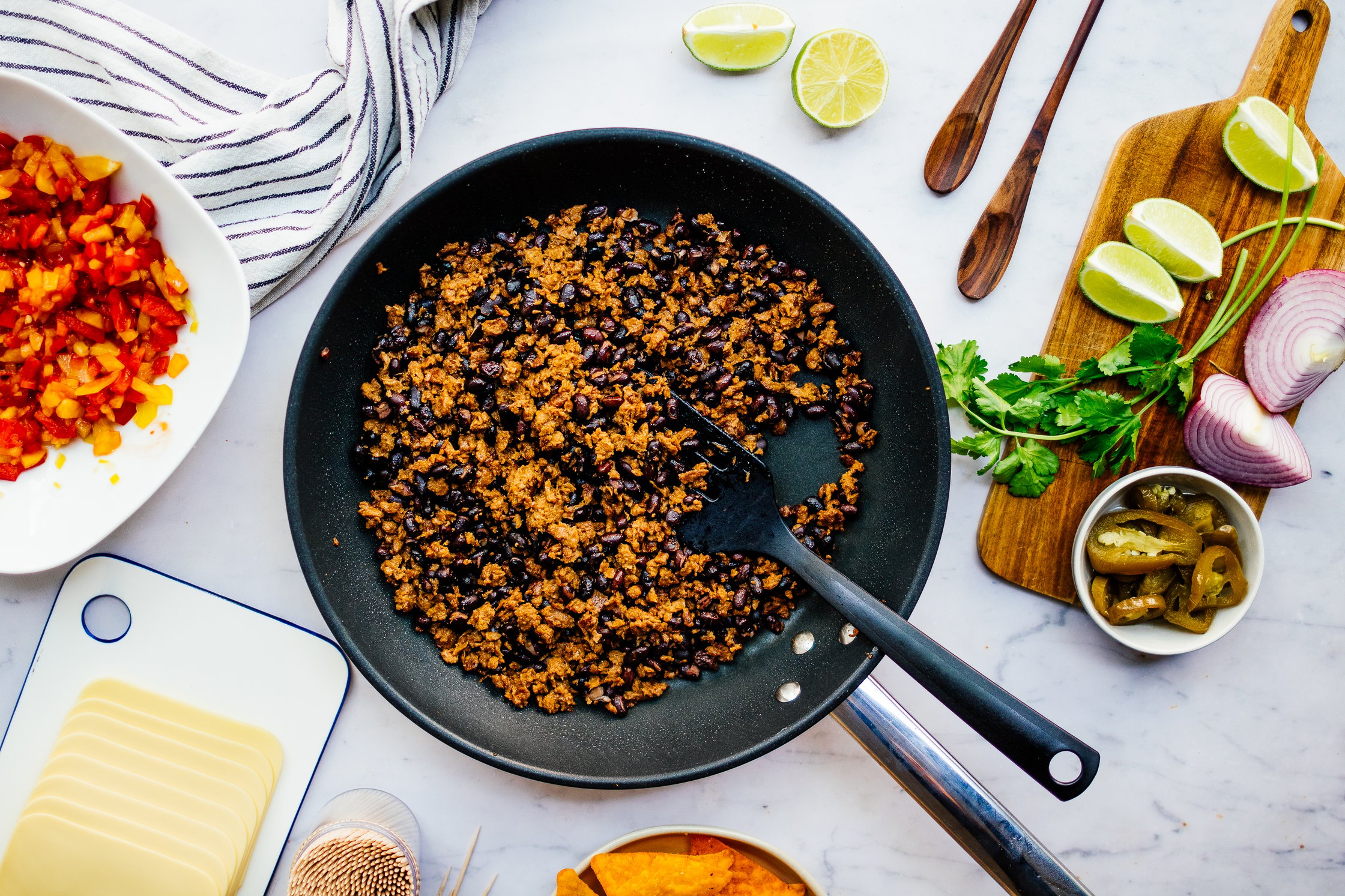 vegan minced meat with black beans