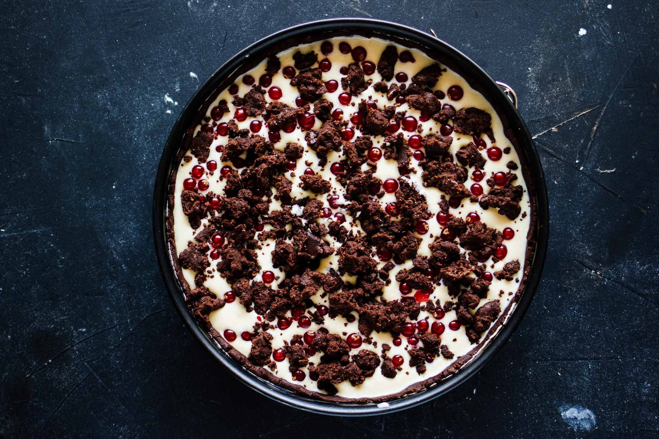 veganer Schokoladen-Käsekuchen vor dem Backen
