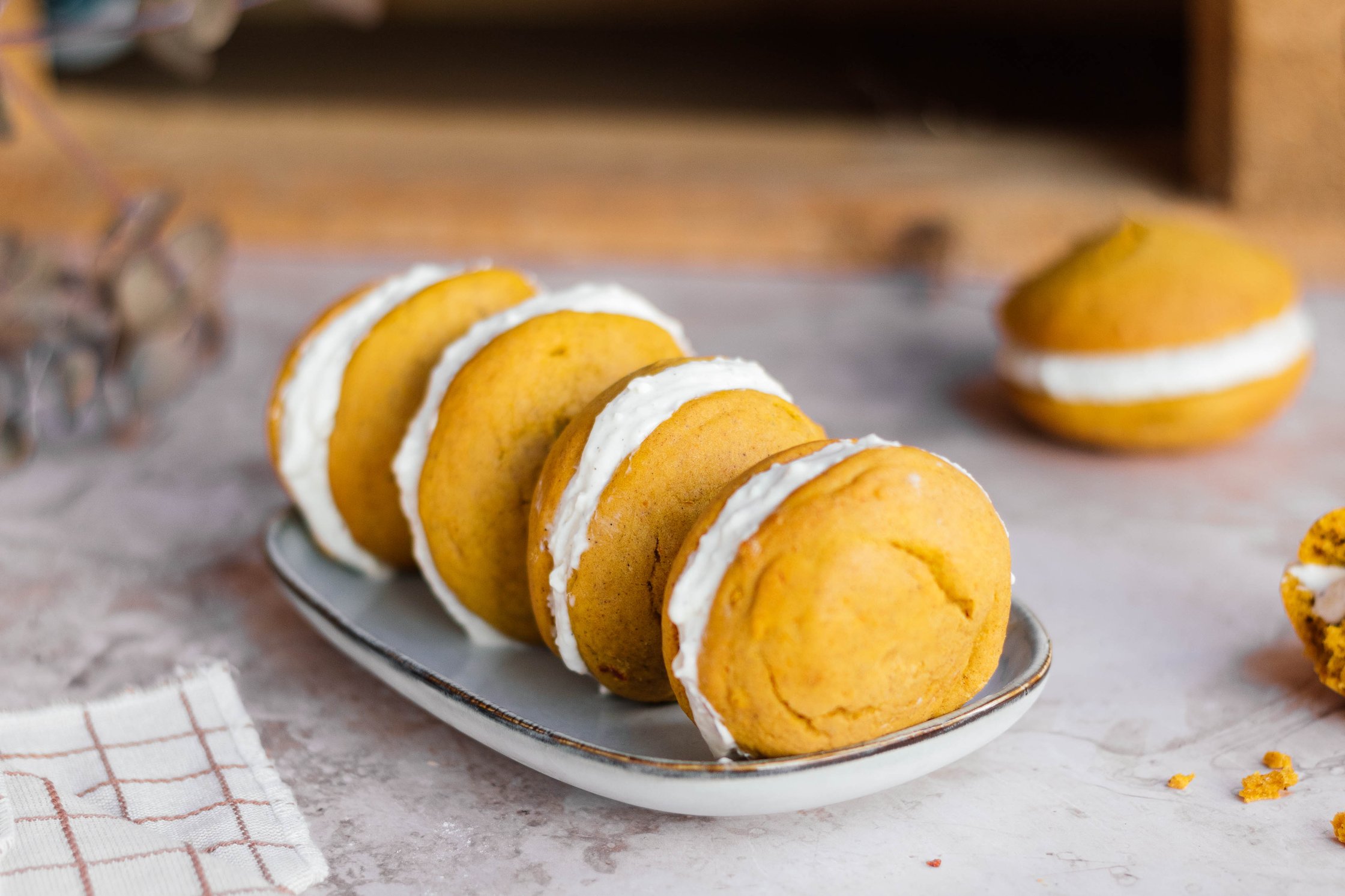 vegane Kürbis-Whoopie Pies mit Vanillecreme