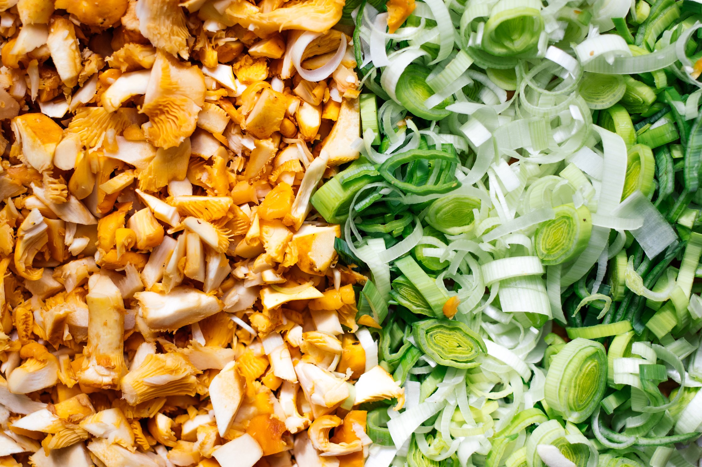 chanterelle and leek chopped