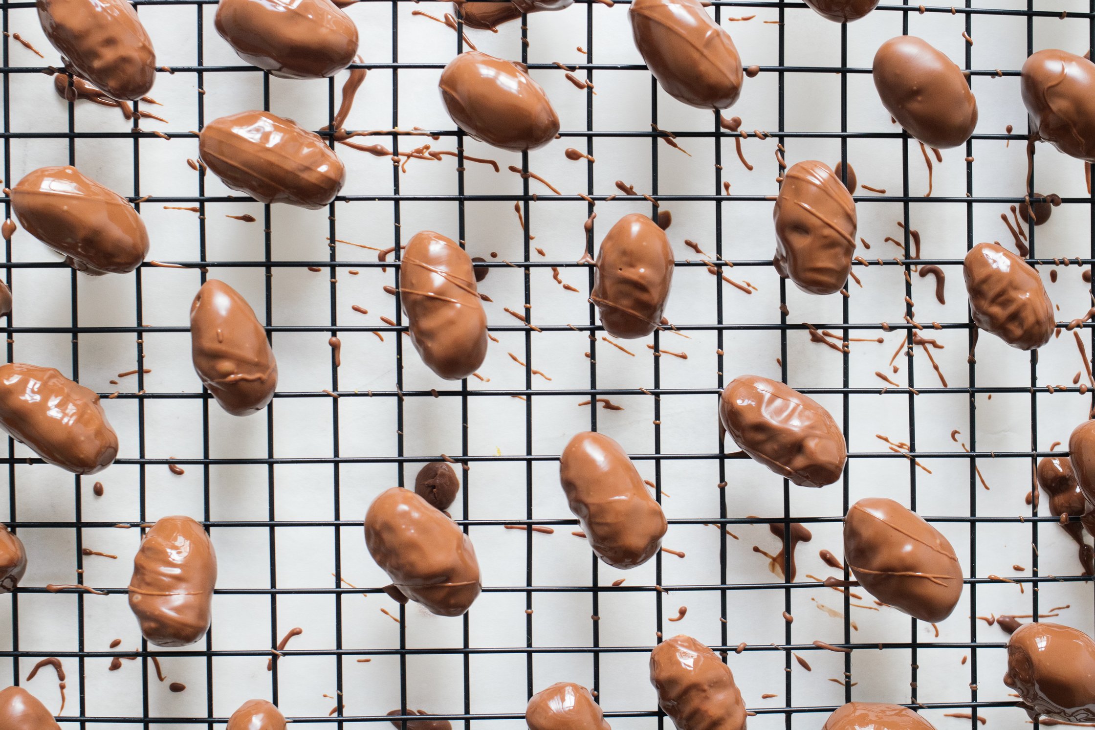 Schokobons mit Schokolade überzogen
