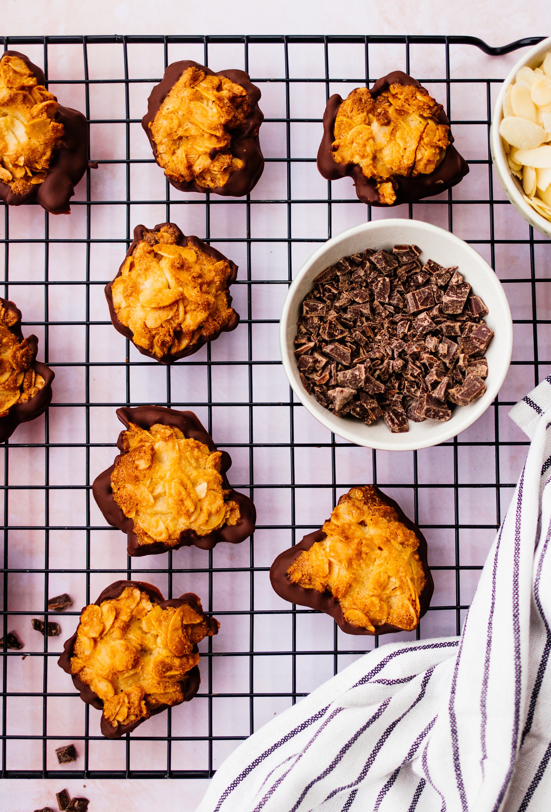 vegan florentines on a cooling rack