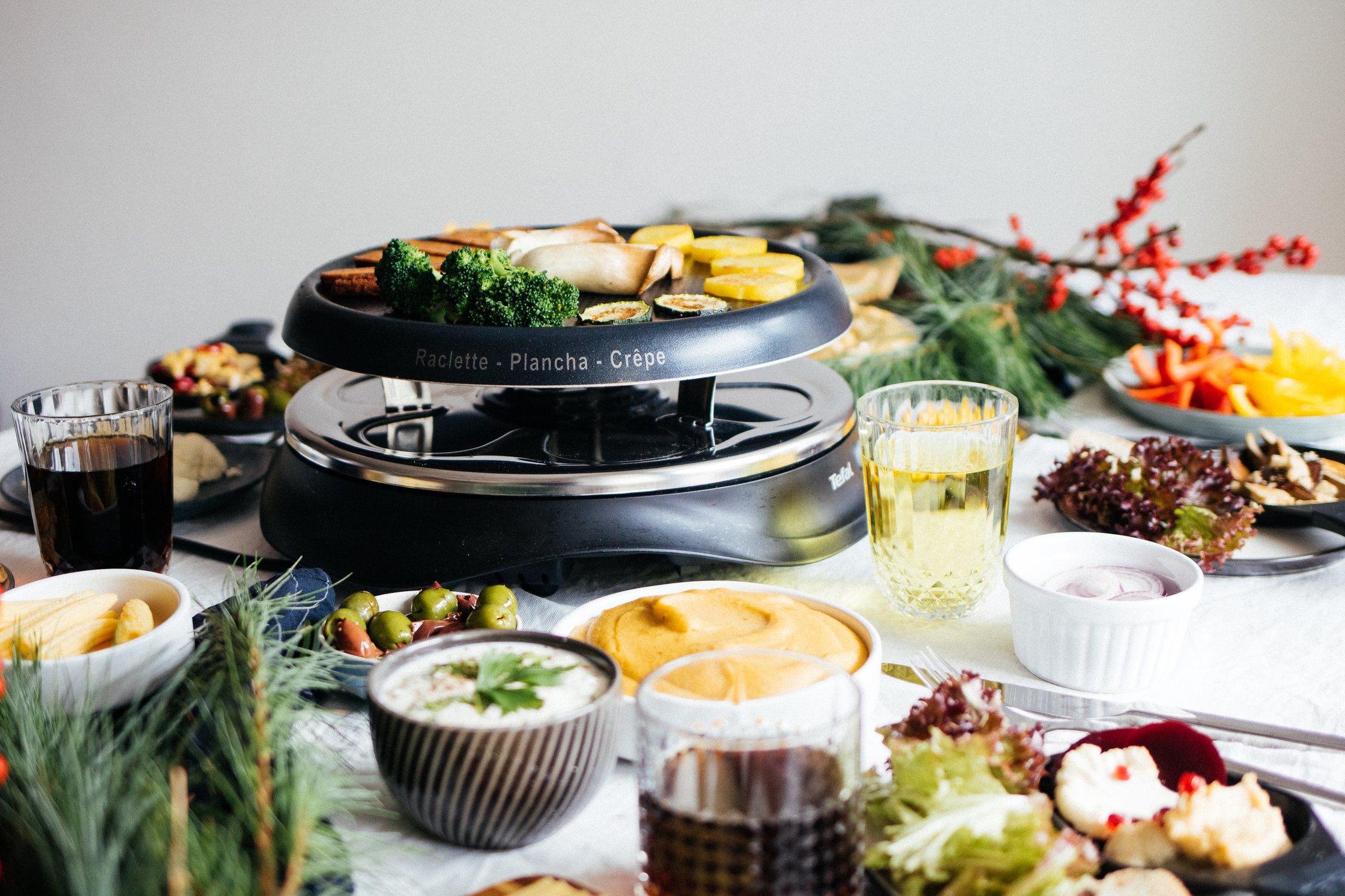 vegan raclette with veggies and tofu