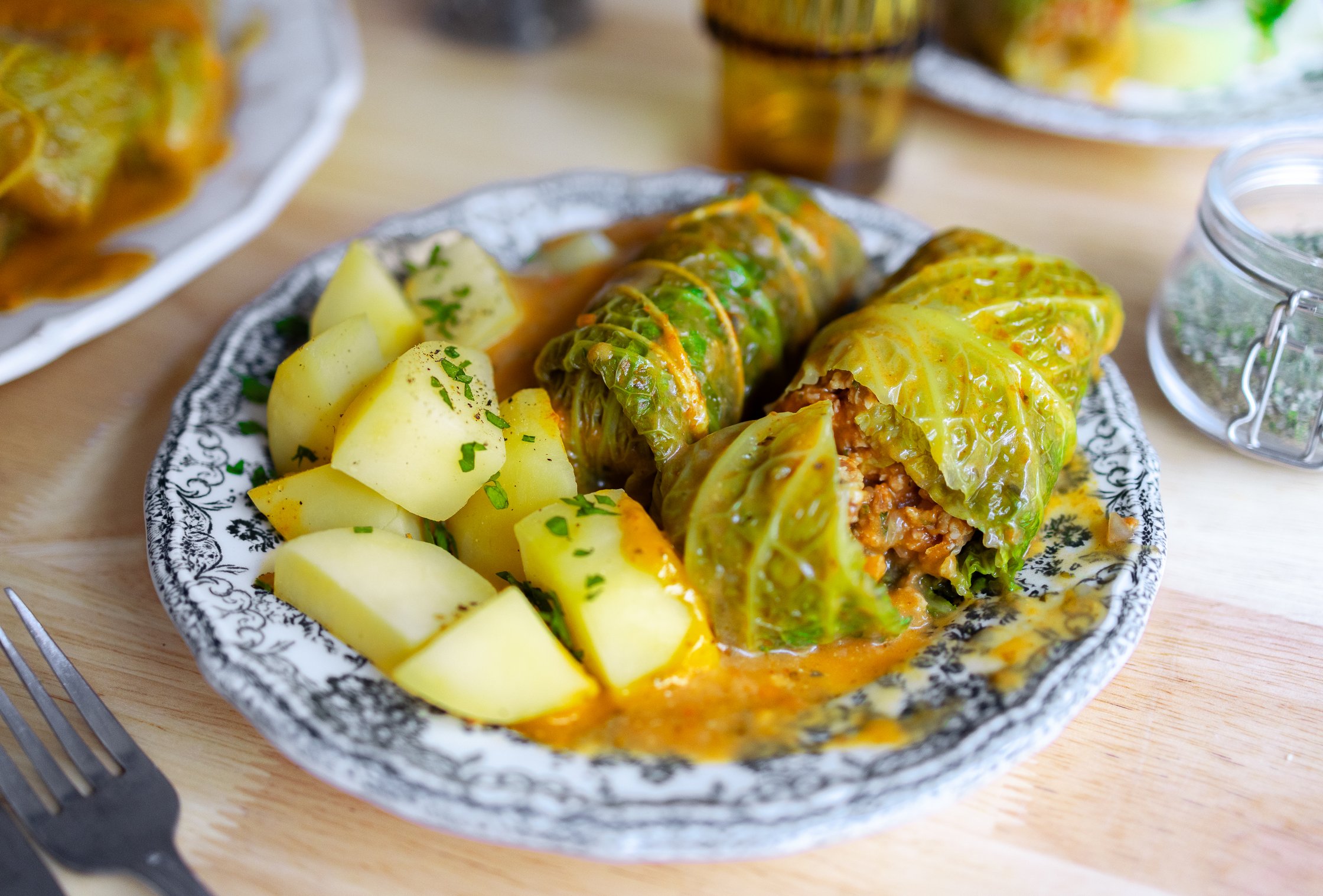 vegan cabbage rolls with gravy