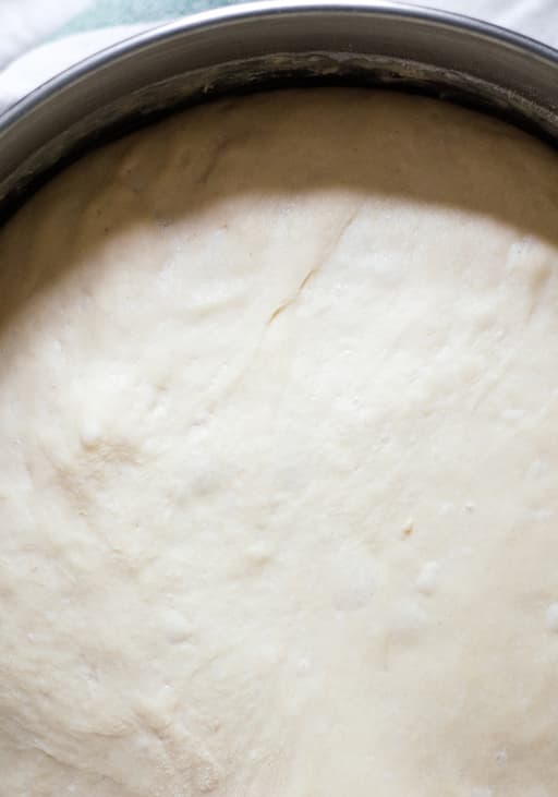 Vegan Yeast Dough 101: Helpful Tips and Recipes to Bake Now