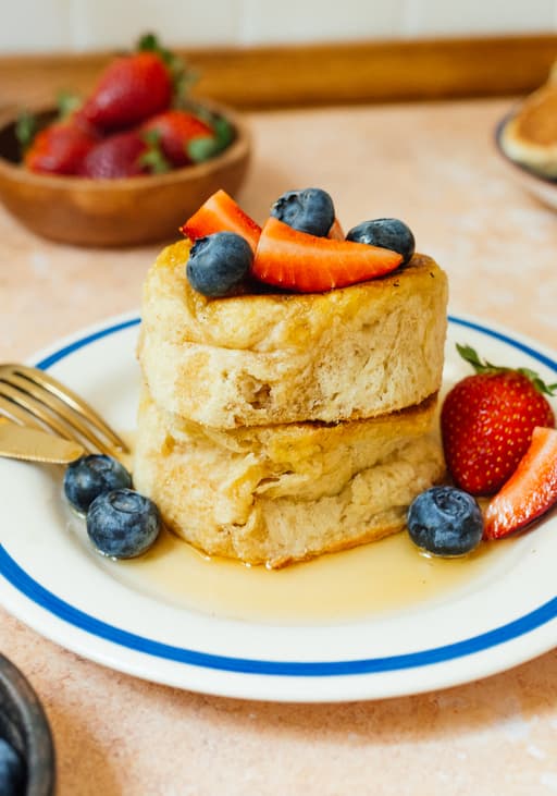 Vegan Soufflé Pancakes