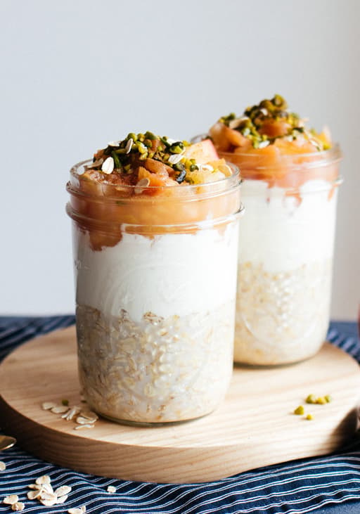 Vegan Overnight Oats with Homemade Applesauce