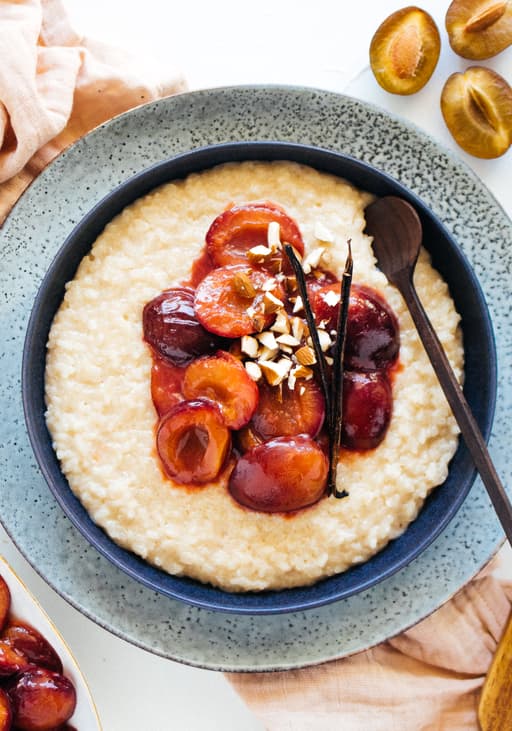 Vegan rice pudding with plum compote