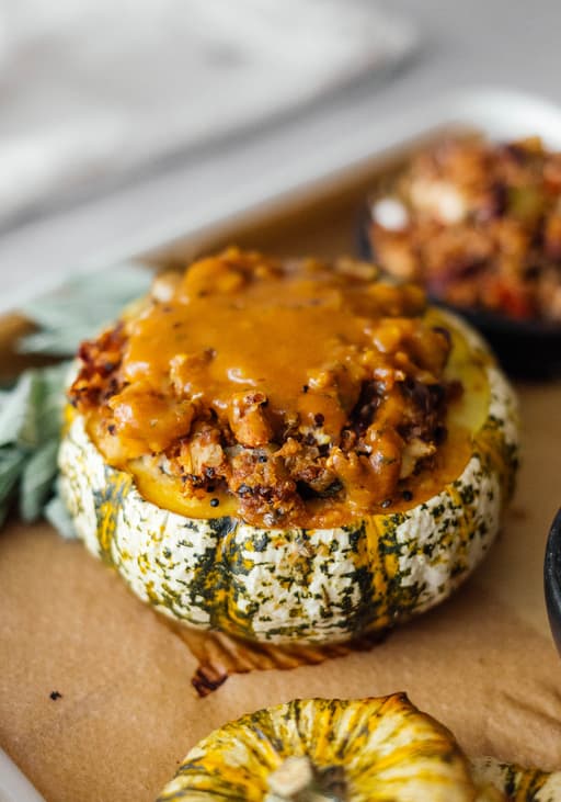 Gebackener Kürbis mit Quinoa-Füllung