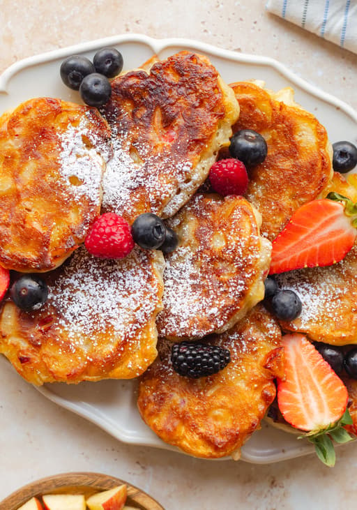Vegan Yeast Pancakes with Apples