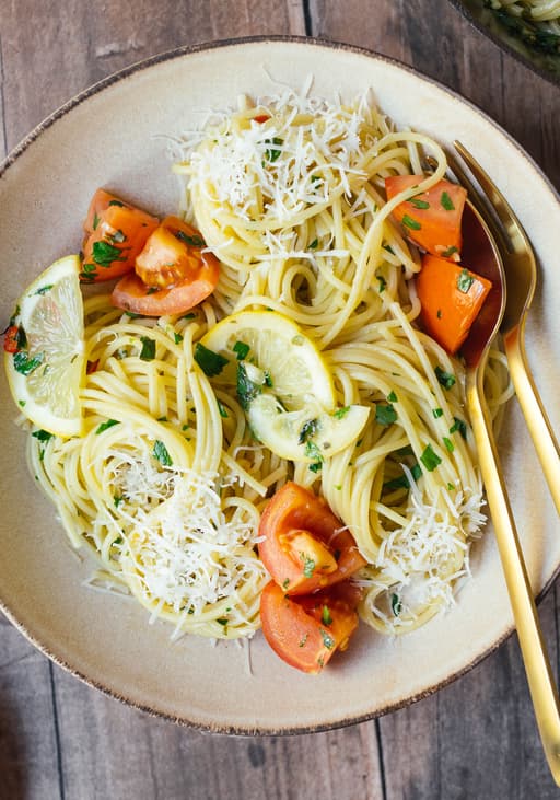 Simple Spaghetti Aglio e Olio