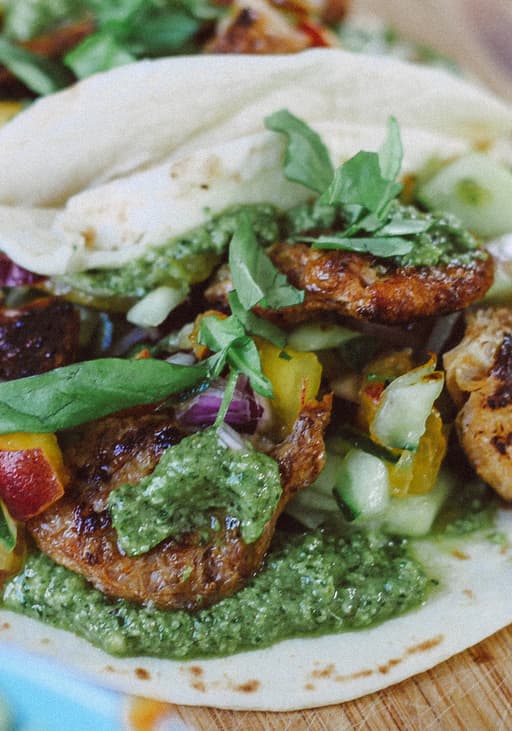 Veganer Sommer-Taco mit Pfirsich-Salsa
