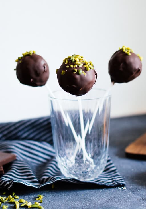 Vegan & gluten-free Stollen Cake Pops