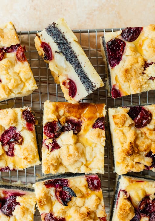 Veganer Kirschkuchen mit Streuseln & Mohn (vom Blech)