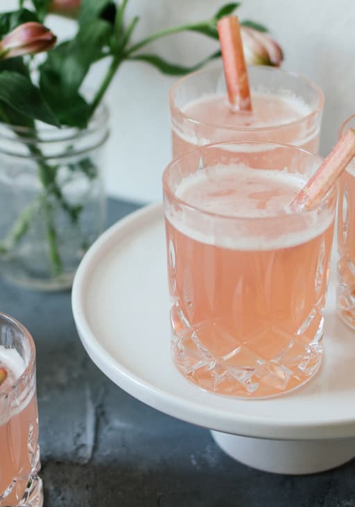 Homemade Rhubarb Lemonade