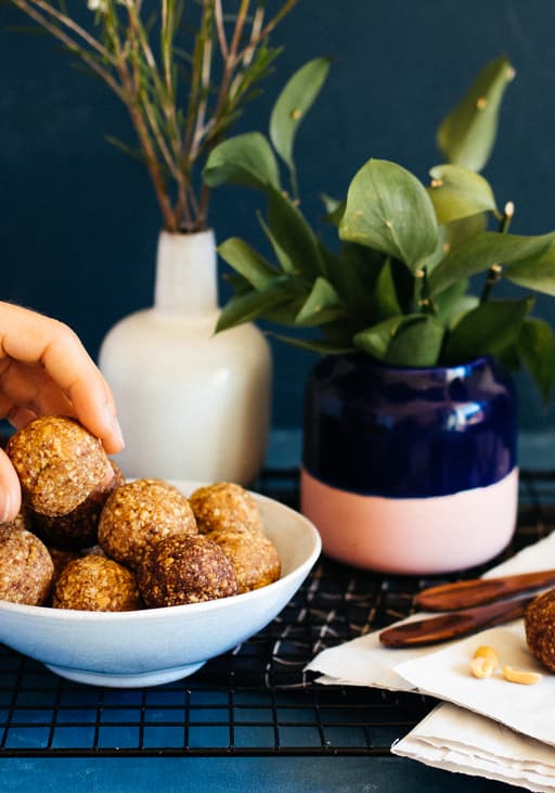 Vegan Snickers Energy Balls