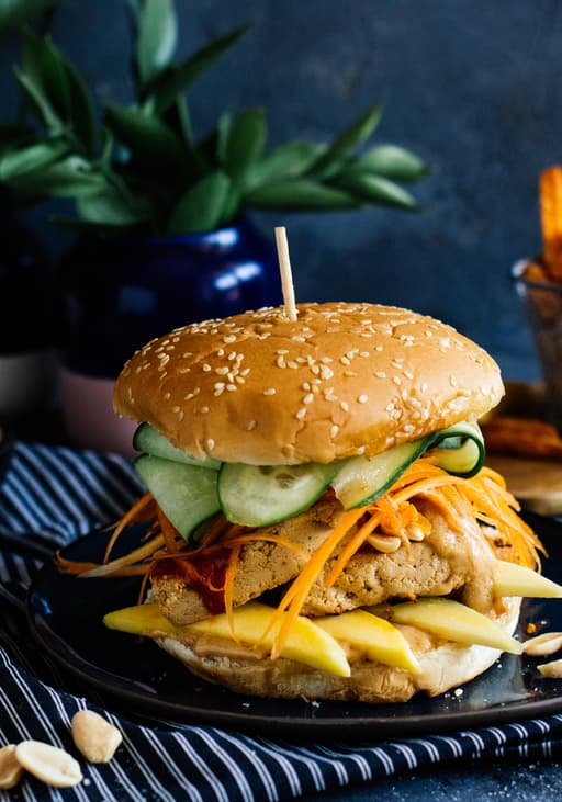 Vegan Burger with peanut sauce & marinated tofu