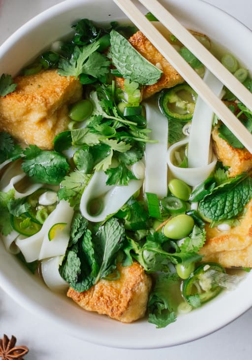 Vegane Reisnudelsuppe (Pho)