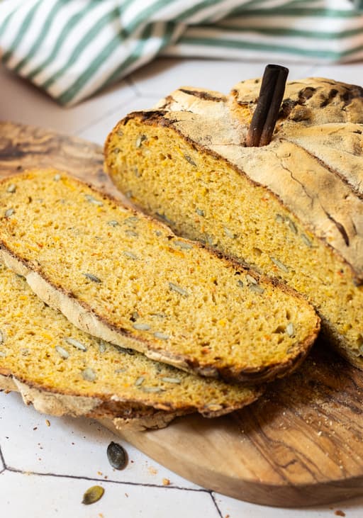 Easy Pumpkin Sourdough Bread